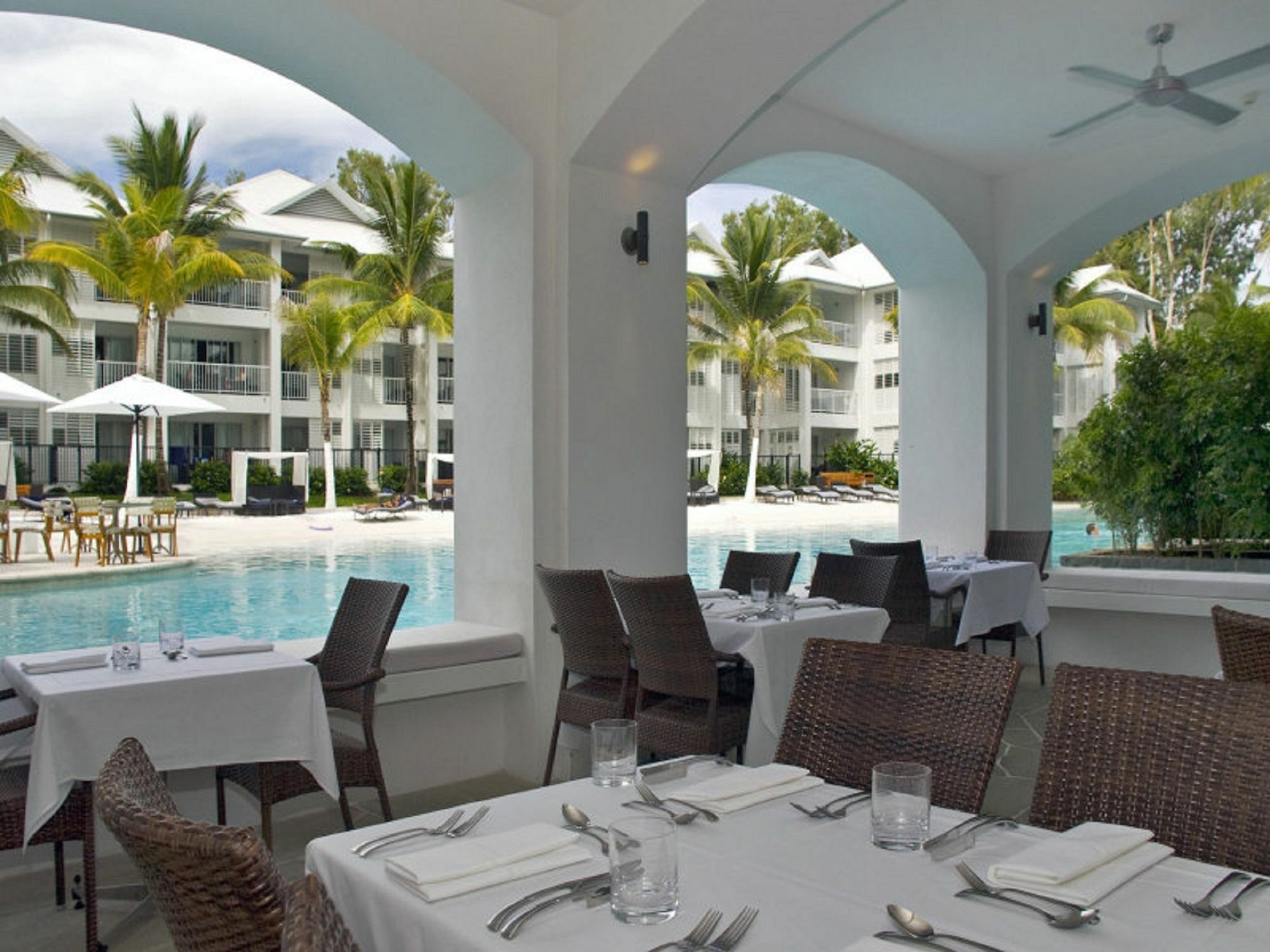 Beach Club Port Douglas Luxury Apartments Ngoại thất bức ảnh