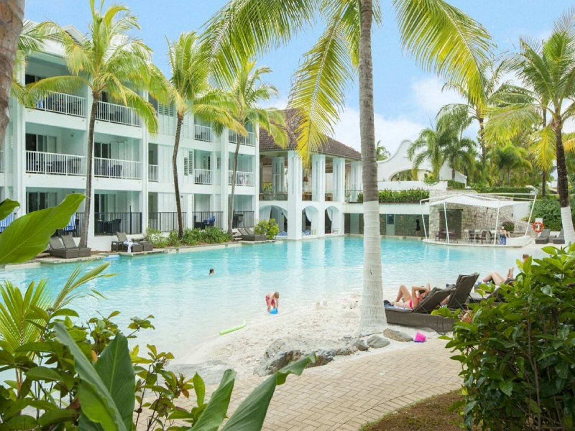 Beach Club Port Douglas Luxury Apartments Ngoại thất bức ảnh